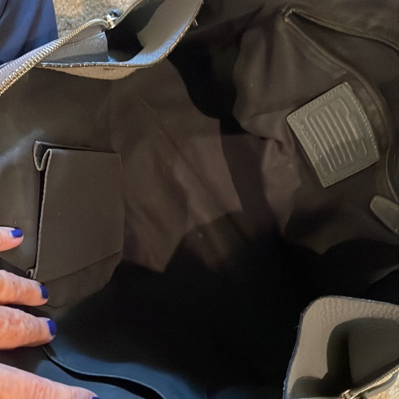 Gray pebbled leather coach bag - Picture 9 of 11